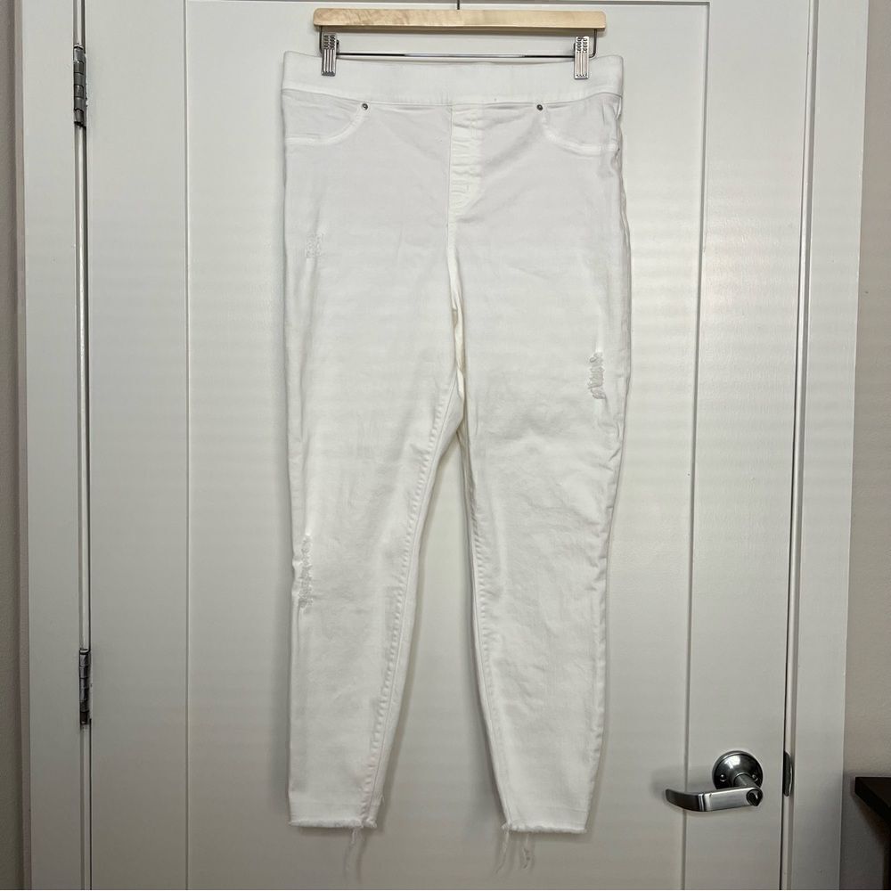 Spanx Jeans Womens XL White Skinny Leg Legging Pull On Distressed Raw Hem Denim